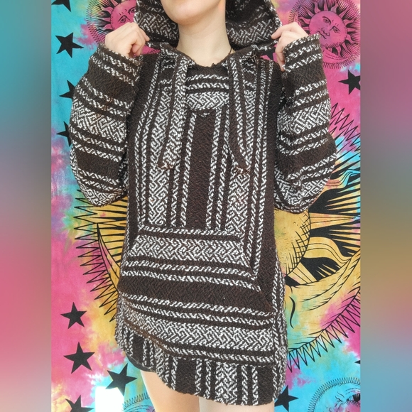 Outdoors Oland - Patterned Hippie Hoodie - Picture 2 of 4